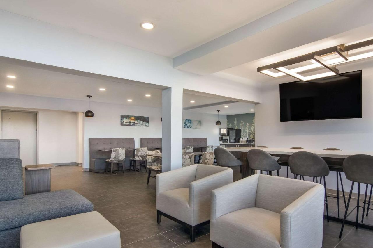 Sleep Inn & Suites Clarion, Pa Near I-80 ภายนอก รูปภาพ