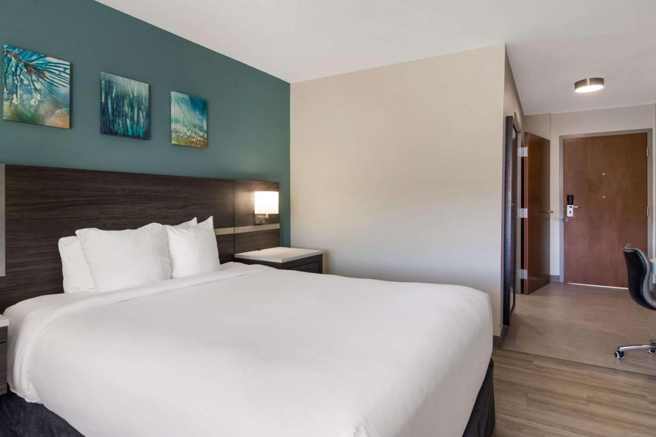 Sleep Inn & Suites Clarion, Pa Near I-80 ภายนอก รูปภาพ